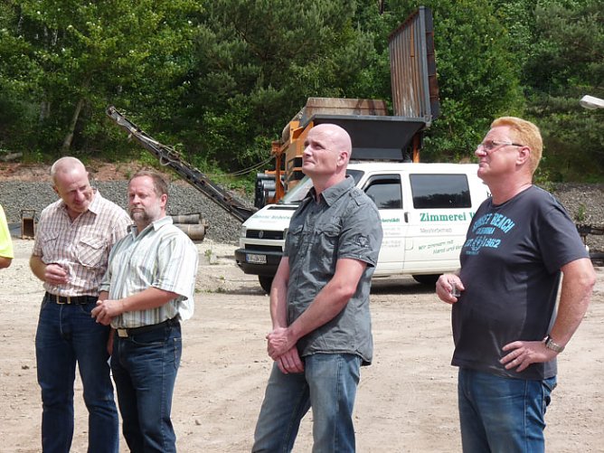 Richtfest gefeiert (Foto: Karl-Heinz Herrmann) Richtfest gefeiert (Foto: Karl-Heinz Herrmann)