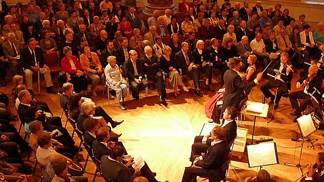 Ministerielle Interesse (Foto: Karl-Heinz Herrmann) Ministerielle Interesse (Foto: Karl-Heinz Herrmann)