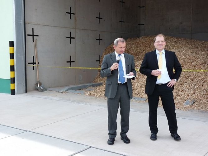 Auf Knopf gedr&uuml;ckt (Foto: Karl-Heinz Herrmann)