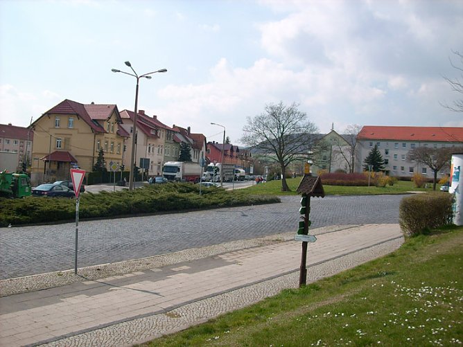 Bahnhofsdreieck (Foto: Karl-Heinz Herrmann) Bahnhofsdreieck (Foto: Karl-Heinz Herrmann)