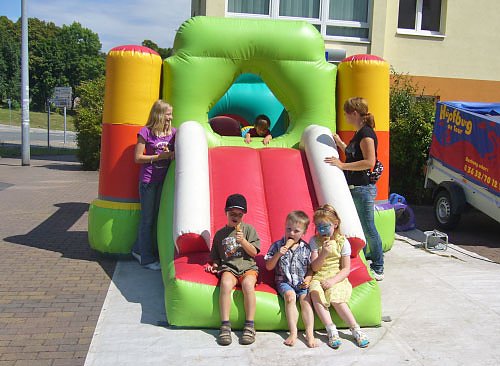 Sommerfest in der "Düne" (Foto: Düne e.V.) Sommerfest in der "Düne" (Foto: Düne e.V.)