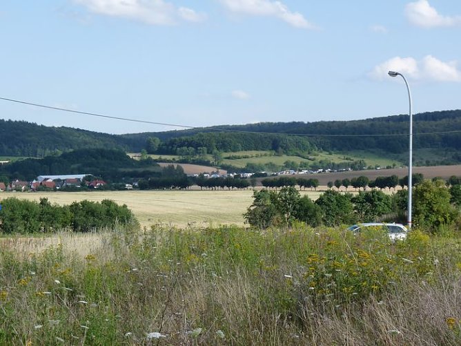 Ein Ort schm&uuml;ckt sich (Foto: Karl-Heinz Herrmann)