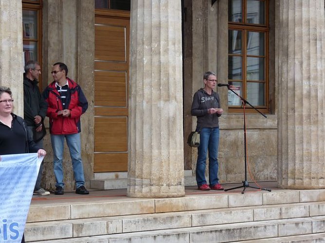 Der Opfer gedacht (Foto: Karl-Heinz Herrmann)