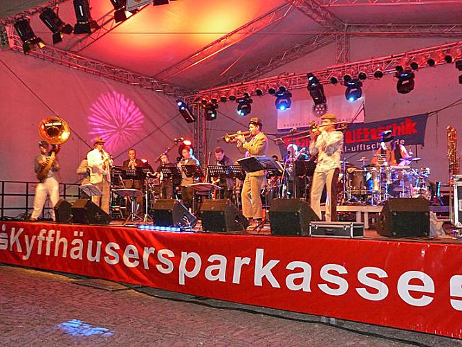 19. Rotary Benefiz Jazzabend (Foto: Karl-Heinz Herrmann) 19. Rotary Benefiz Jazzabend (Foto: Karl-Heinz Herrmann)