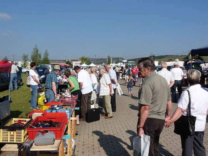 Schönes Wetter lockte (Foto: Karl-Heinz Herrmann) Schönes Wetter lockte (Foto: Karl-Heinz Herrmann)