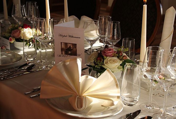 1. Salondinner in Sondershausen (Foto: Maxxomedia.PR) 1. Salondinner in Sondershausen (Foto: Maxxomedia.PR)