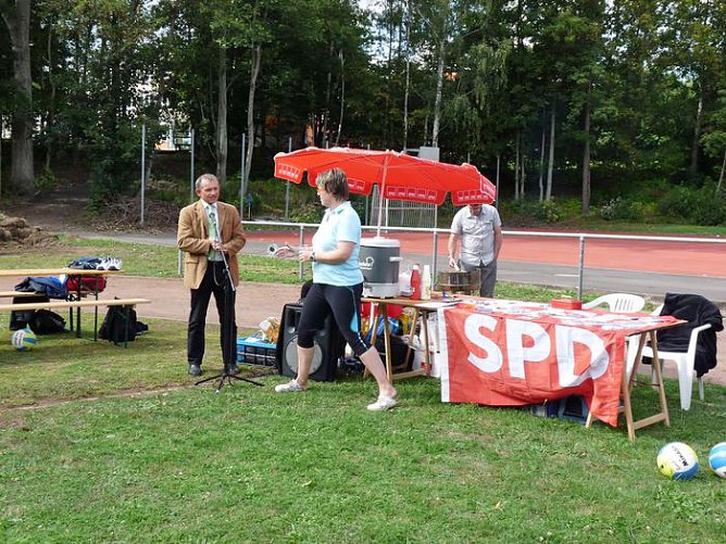 Volleyballturnier (Foto: Karl-Heinz Herrmann) Volleyballturnier (Foto: Karl-Heinz Herrmann)
