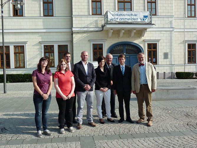 Ausbildung begonnen (Foto: Karl-Heinz Herrmann) Ausbildung begonnen (Foto: Karl-Heinz Herrmann)