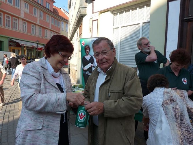 Listensammlung begonnen (Foto: Karl-Heinz Herrmann) Listensammlung begonnen (Foto: Karl-Heinz Herrmann)