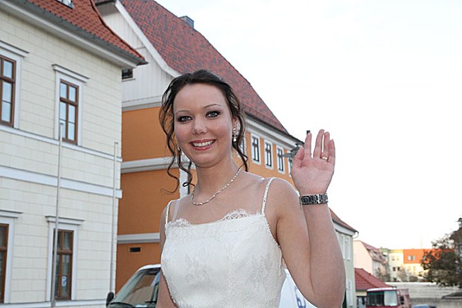 Weinprinzessin Sabrina I. (Foto: Günter Herting) Weinprinzessin Sabrina I. (Foto: Günter Herting)