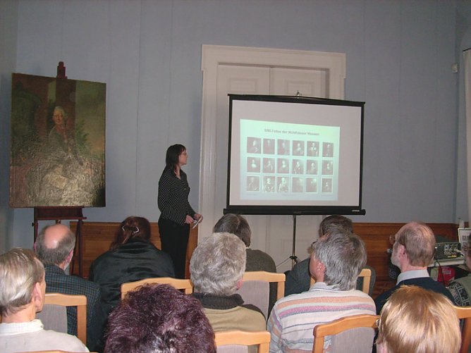 Treff für Neugierige (Foto: Karl-Heinz Herrmann) Treff für Neugierige (Foto: Karl-Heinz Herrmann)