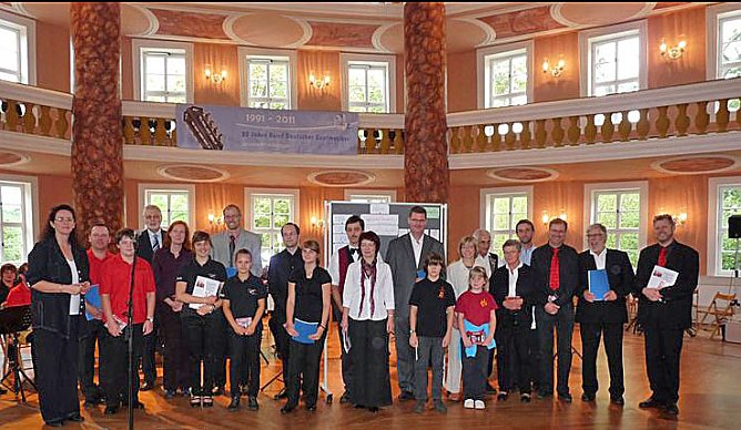 Landesmusikfest der Zupfmusiker (Foto: Karl-Heinz Herrmann) Landesmusikfest der Zupfmusiker (Foto: Karl-Heinz Herrmann)