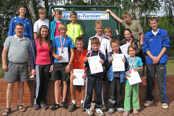 Tennis � ein Sport der begeistert! (Foto: G&ouml;tz Sch&ouml;bel)