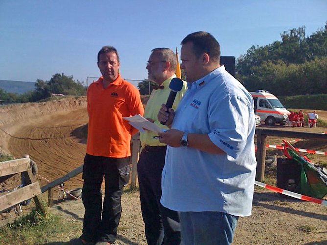 Als Schirmherr eröffnet (Foto: Landratsamt Kyffhäuserkreis) Als Schirmherr eröffnet (Foto: Landratsamt Kyffhäuserkreis)