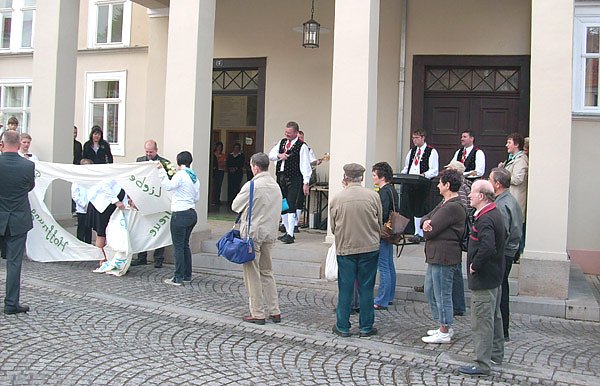 Auflauf in Sondershausen (Foto: Karl-Heinz Herrmann)