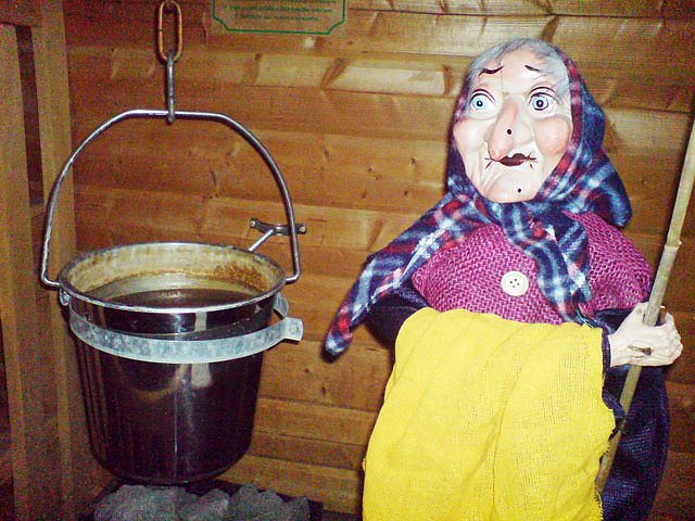 "Halloween-Saunanacht" (Foto: Kyffhäuser-Therme) "Halloween-Saunanacht" (Foto: Kyffhäuser-Therme)