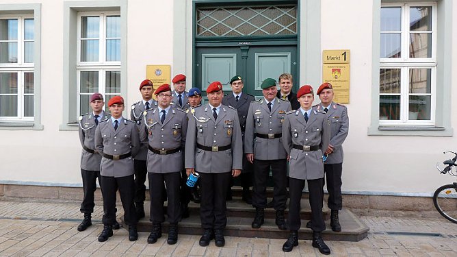 Für die Kriegsgräberfürsorge (Foto: Stadt Bad Frankenhausen) Für die Kriegsgräberfürsorge (Foto: Stadt Bad Frankenhausen)