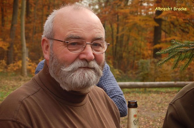 Revierleiter verabschiedet (Foto: Andreas Knoll) Revierleiter verabschiedet (Foto: Andreas Knoll)