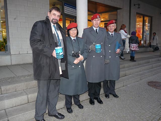 Für Kriegsgräber gesammelt (Foto: Karl-Heinz Herrmann) Für Kriegsgräber gesammelt (Foto: Karl-Heinz Herrmann)