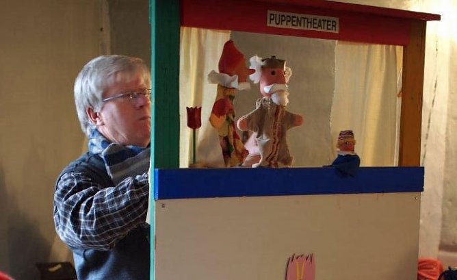 Weihnachtsmarkt in Jechaburg (Foto: Petra Lüttkopf) Weihnachtsmarkt in Jechaburg (Foto: Petra Lüttkopf)