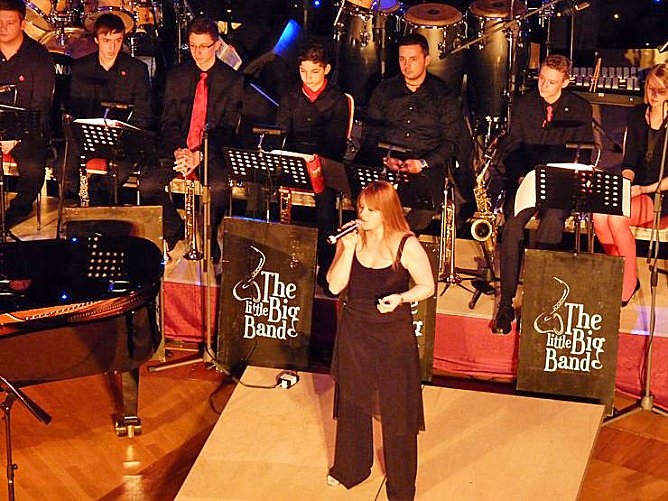 Besinnlichkeit vor 4. Advent (Foto: Karl-Heinz Herrmann) Besinnlichkeit vor 4. Advent (Foto: Karl-Heinz Herrmann)