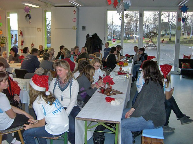 Weihnachtsfeier in Artern (Foto: Freizeitzentrum Artern) Weihnachtsfeier in Artern (Foto: Freizeitzentrum Artern)