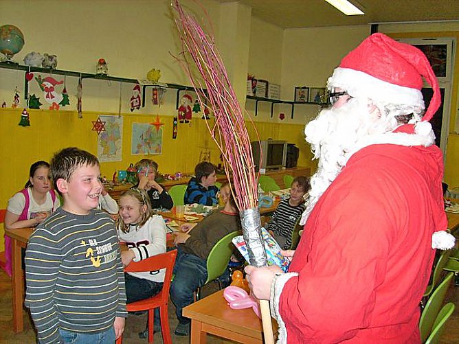Weihnachtsmann war da (Foto: Karl-Heinz Herrmann) Weihnachtsmann war da (Foto: Karl-Heinz Herrmann)
