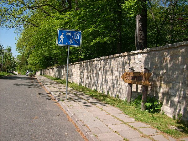Parken Ebeleben (Foto: Karl-Heinz Herrmann) Parken Ebeleben (Foto: Karl-Heinz Herrmann)