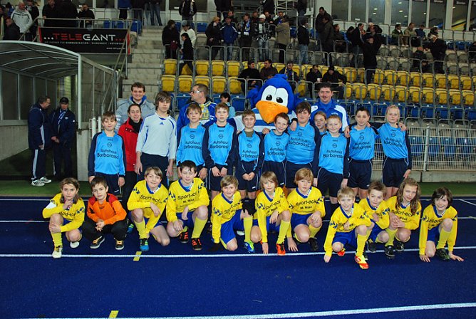 Im Abstiegskampf unterstützt (Foto: Steffen Kobrow) Im Abstiegskampf unterstützt (Foto: Steffen Kobrow)