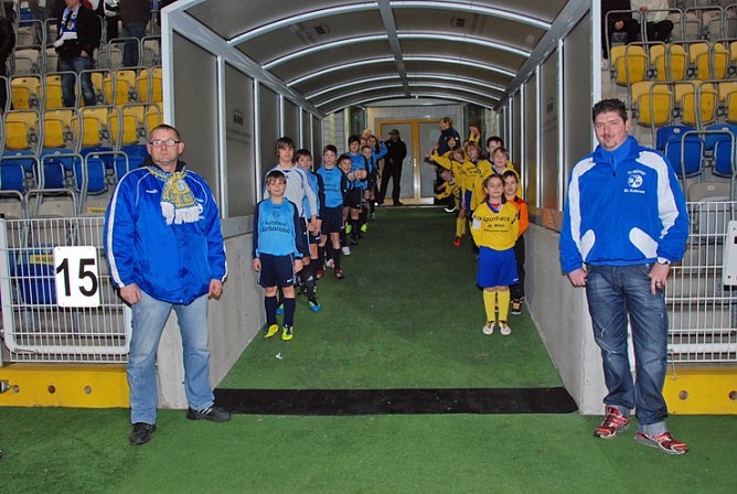 Im Abstiegskampf unterstützt (Foto: Steffen Kobrow) Im Abstiegskampf unterstützt (Foto: Steffen Kobrow)