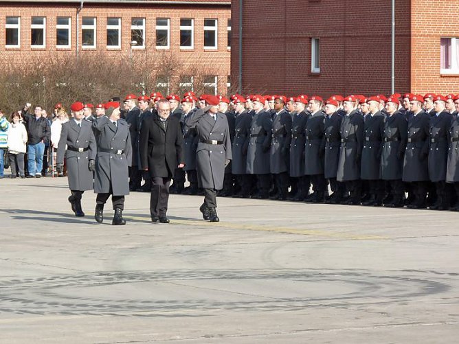 Gelöbnis in Bad Frankenhausen (Foto: Karl-Heinz Herrmann) Gelöbnis in Bad Frankenhausen (Foto: Karl-Heinz Herrmann)