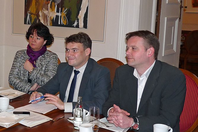 Mit Unternehmern getroffen (Foto: Karl-Heinz Herrmann)