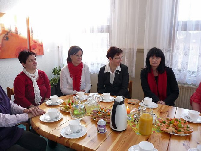 Sozialministerin besucht Frauenhaus (Foto: Karl-Heinz Herrmann) Sozialministerin besucht Frauenhaus (Foto: Karl-Heinz Herrmann)