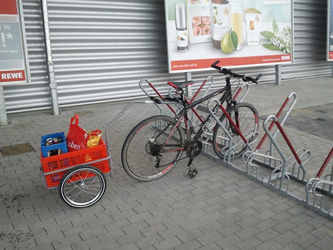 Gute Nachricht für Radfahrer (Foto: Karl-Heinz Herrmann) Gute Nachricht für Radfahrer (Foto: Karl-Heinz Herrmann)