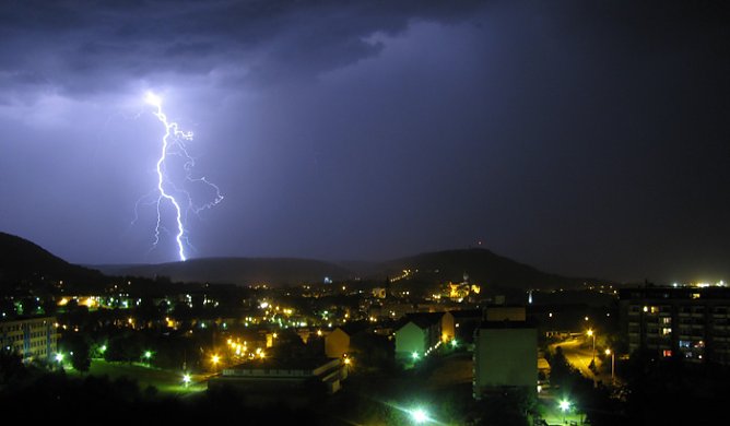 Neue Bilder im Landratsamt (Foto: Dr. Ulrich Kühn) Neue Bilder im Landratsamt (Foto: Dr. Ulrich Kühn)