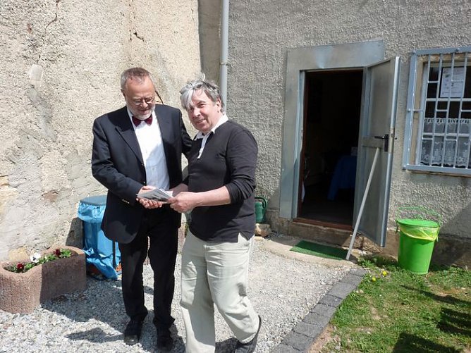 Noch mal Feiern? (Foto: Karl-Heinz Herrmann) Noch mal Feiern? (Foto: Karl-Heinz Herrmann)