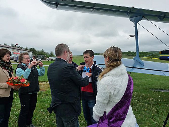 Am Boden geblieben (Foto: Karl-Heinz Herrmann) Am Boden geblieben (Foto: Karl-Heinz Herrmann)