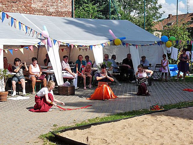 Orientalischen Tanz und Bollywoodt&auml;nze (Foto: Karl-Heinz Herrmann)