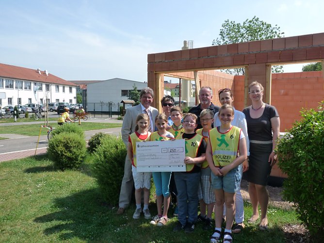 Wieder ein "Baustein" mehr (Foto: Karl-Heinz Herrmann)