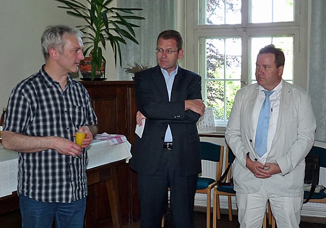 Die Mauer (Foto: Karl-Heinz Herrmann) Die Mauer (Foto: Karl-Heinz Herrmann)