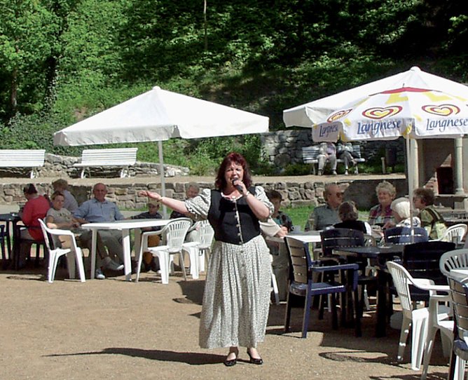 Auftakt am Sonntag (Foto: Kyffhäuser-Therme) Auftakt am Sonntag (Foto: Kyffhäuser-Therme)