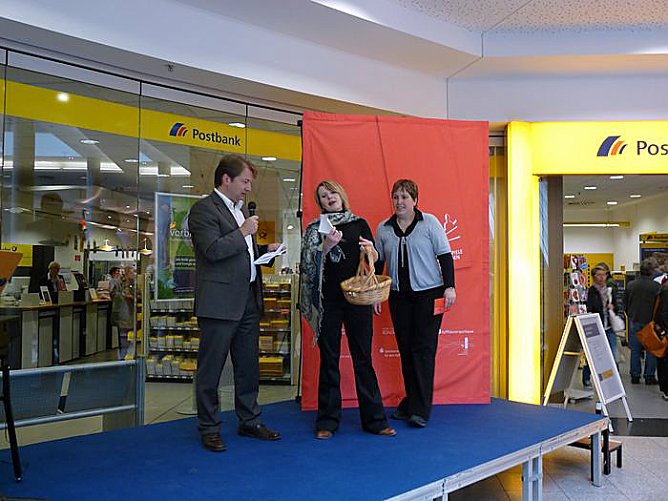 Waffeln und Musik (Foto: Karl-Heinz Herrmann)