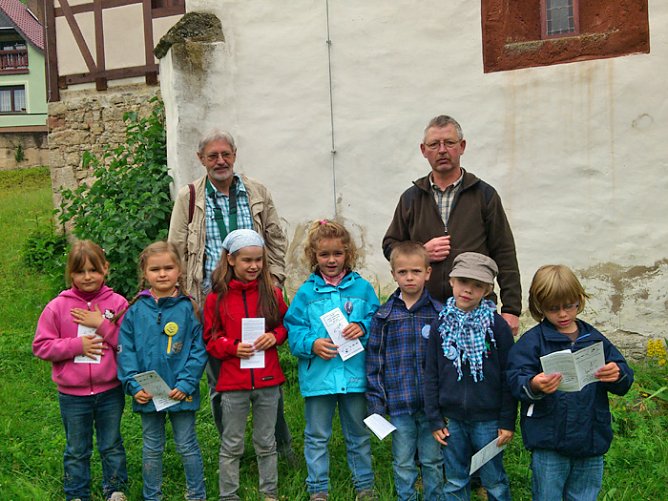 Flederm&auml;use sind eine bedrohte Tierart, die es zu sch&uuml;tzen gilt. Im vergangenen Jahr begannen die Kinder der Kindervilla sich diesem Thema besonders zu widmen und wurden auch als "fledermausfreundlich (Foto: Kindervilla Bad Frankenhausen)