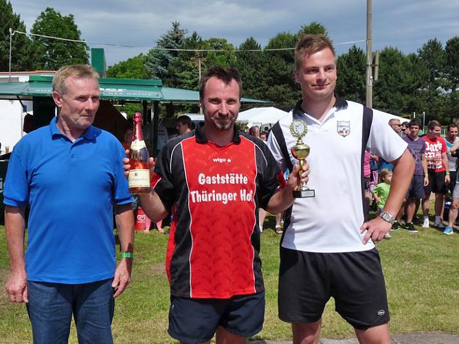 Gäste räumten ab (Foto: Karl-Heinz Herrmann) Gäste räumten ab (Foto: Karl-Heinz Herrmann)