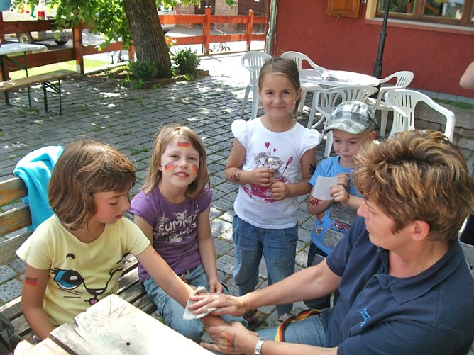 Sommerauftaktfest im DOMizil (Foto: Domizil Bad Frankenhausen) Sommerauftaktfest im DOMizil (Foto: Domizil Bad Frankenhausen)