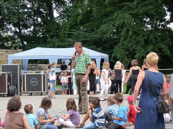 Mit Fest kam die Sonne (Foto: Karl-Heinz Herrmann) Mit Fest kam die Sonne (Foto: Karl-Heinz Herrmann)