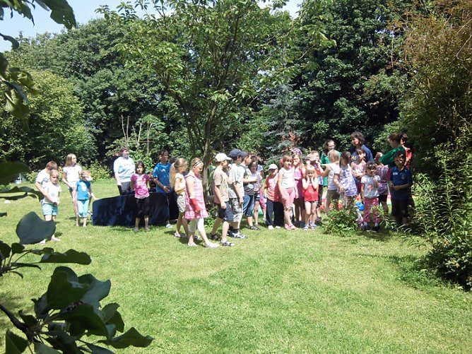 Eine Zeitreise im Pfarrgarten� (Foto: Thomas Wolff)