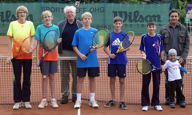 Staffelsieg bei Tennis (Foto: Marcel Fromm)
