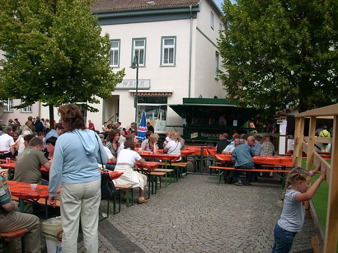 Stadtfest Greußen (Foto: Karl-Heinz Herrmann) Stadtfest Greußen (Foto: Karl-Heinz Herrmann)