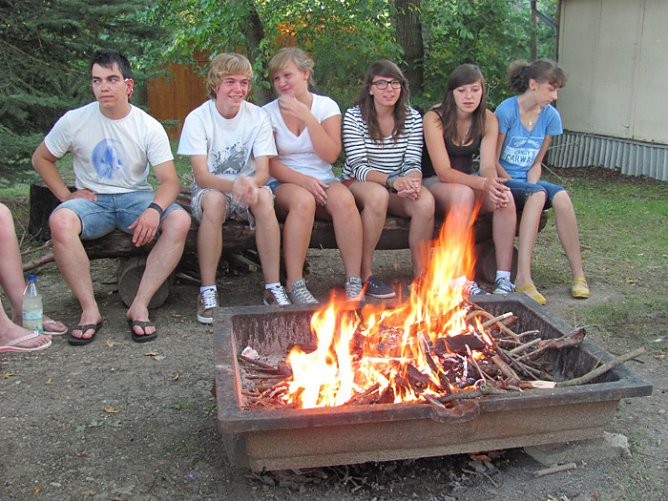 Im Ferienpark getroffen (Foto: Kreisjugendring) Im Ferienpark getroffen (Foto: Kreisjugendring)
